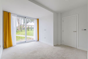 Photo 17- click for photo gallery